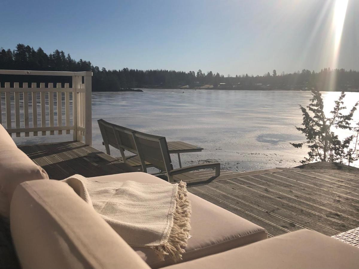 Omberg Lyseren Waterfront Cabin מראה חיצוני תמונה